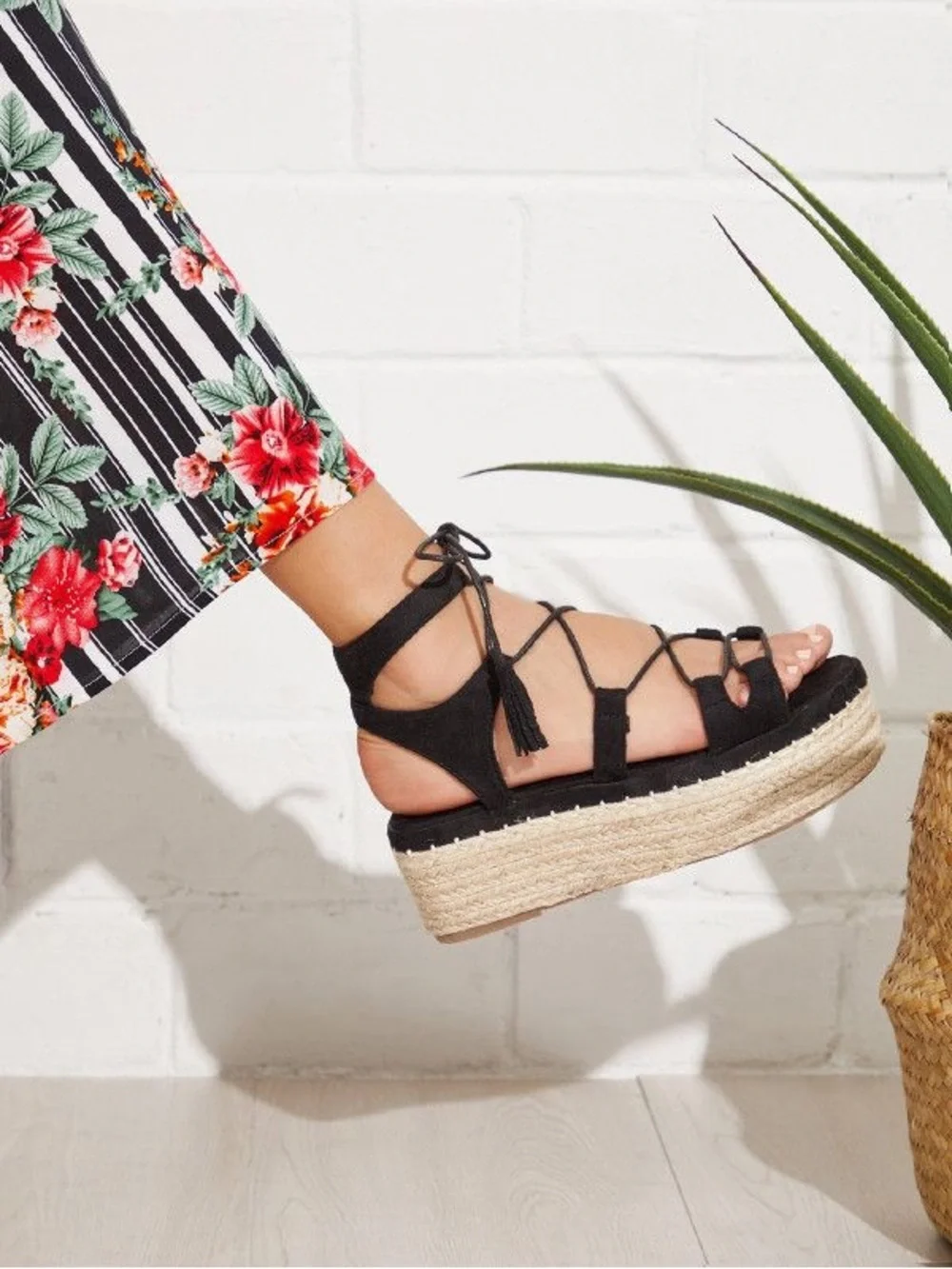 NWOT Black Platform Boho Shoes Lace Up Tie Wedge Sandals With Tassel Size 40